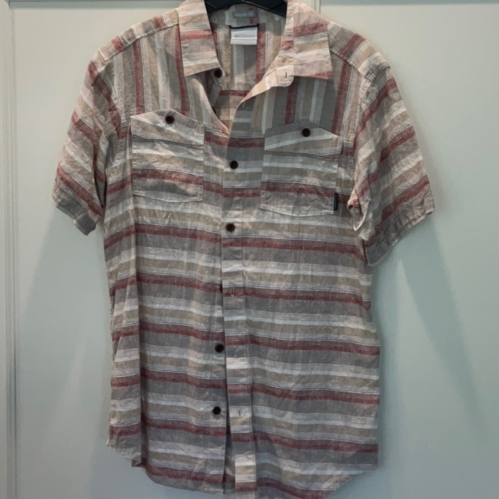 - Columbia regular fit neutral color button shirt.